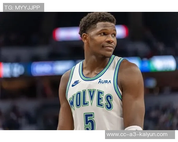 爱德华兹三分失准却狂砍33分16罚14中展现疯狂冲击力